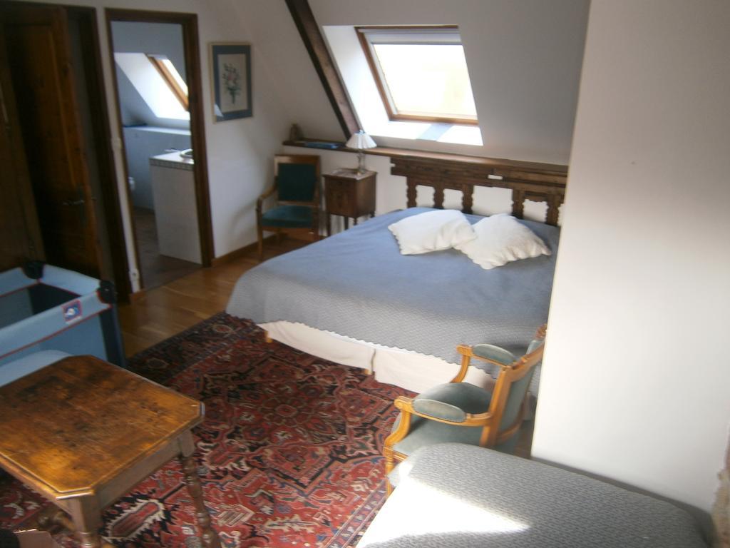 Les Chaumieres De Kerimel Bed and Breakfast Ploemel Habitación foto